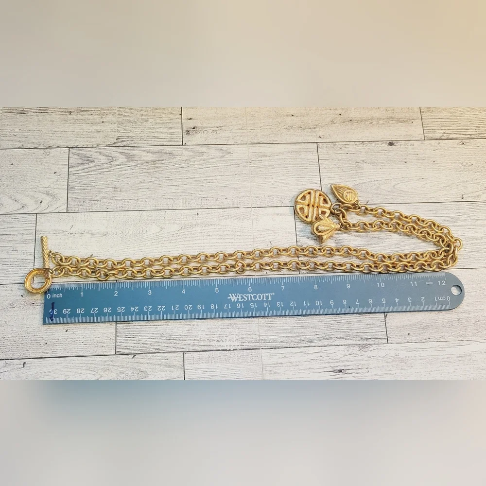 GIVENCHY Signed Chunky Chain Necklace With Toggle Clasp & Charms